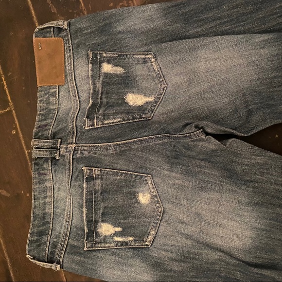 Distressed Boyfriend Jeans - Picture 3 of 4